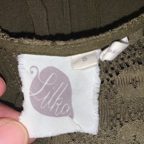 LILKA by ANTHROPOLOGIE Matepe Sleeveless Cutout Back Lace Dress in Moss - Picture 5 of 7